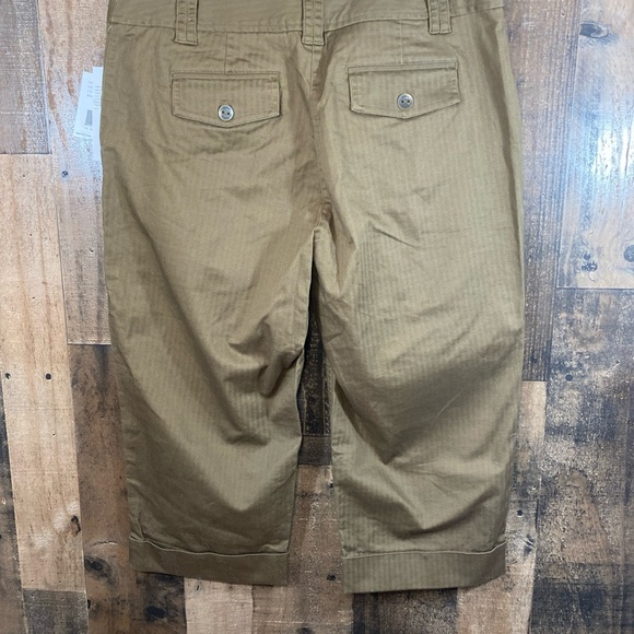 Liz Claiborne Women’s Brown capri Stretch pants Size petite 12 - Picture 6 of 16